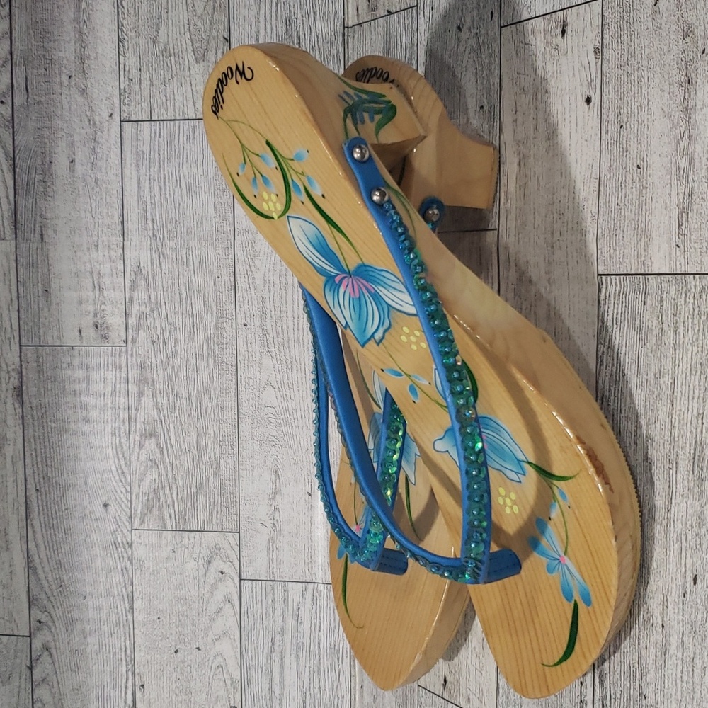 Woodies Sandals - Picture 3 of 3